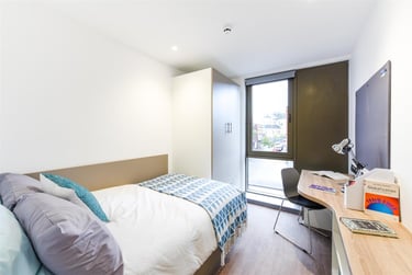 1 bed flat, Great Patrick Street, Holylands, Belfast, BT12LT - Image 4